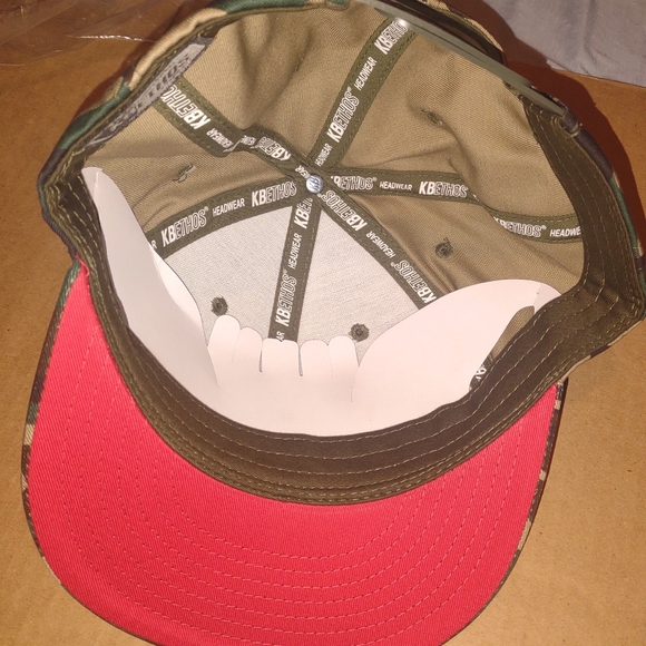 Hat - Picture 4 of 5